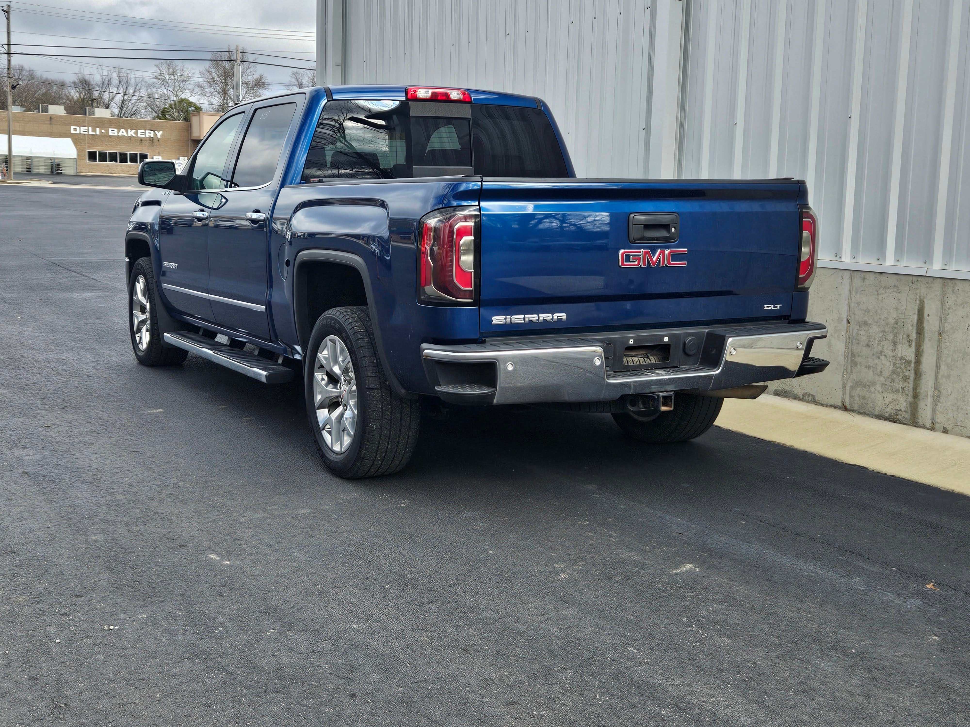 2017 GMC Sierra 1500 SLT