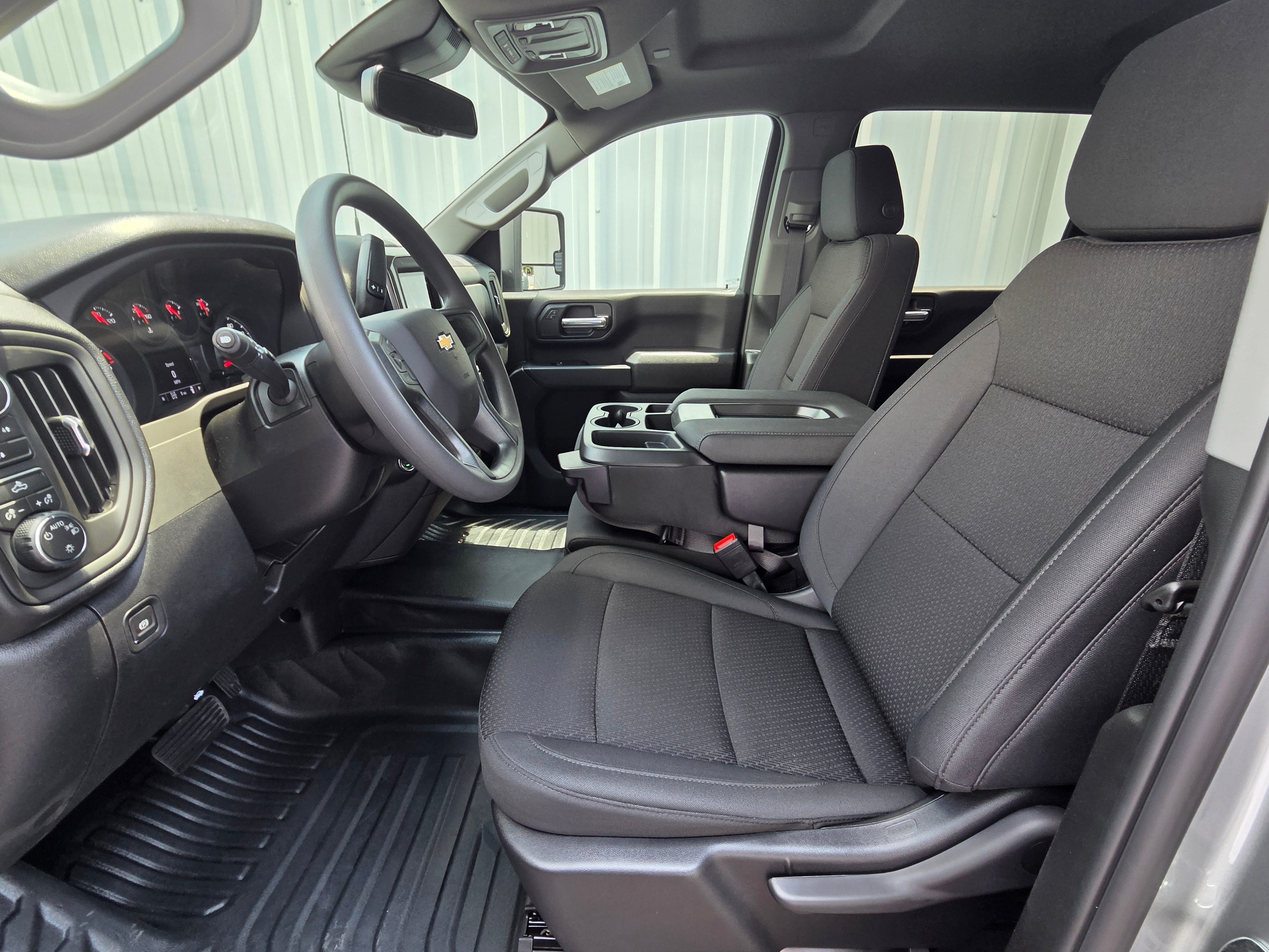 2026 Chevrolet Silverado 3500 HD WT DRW