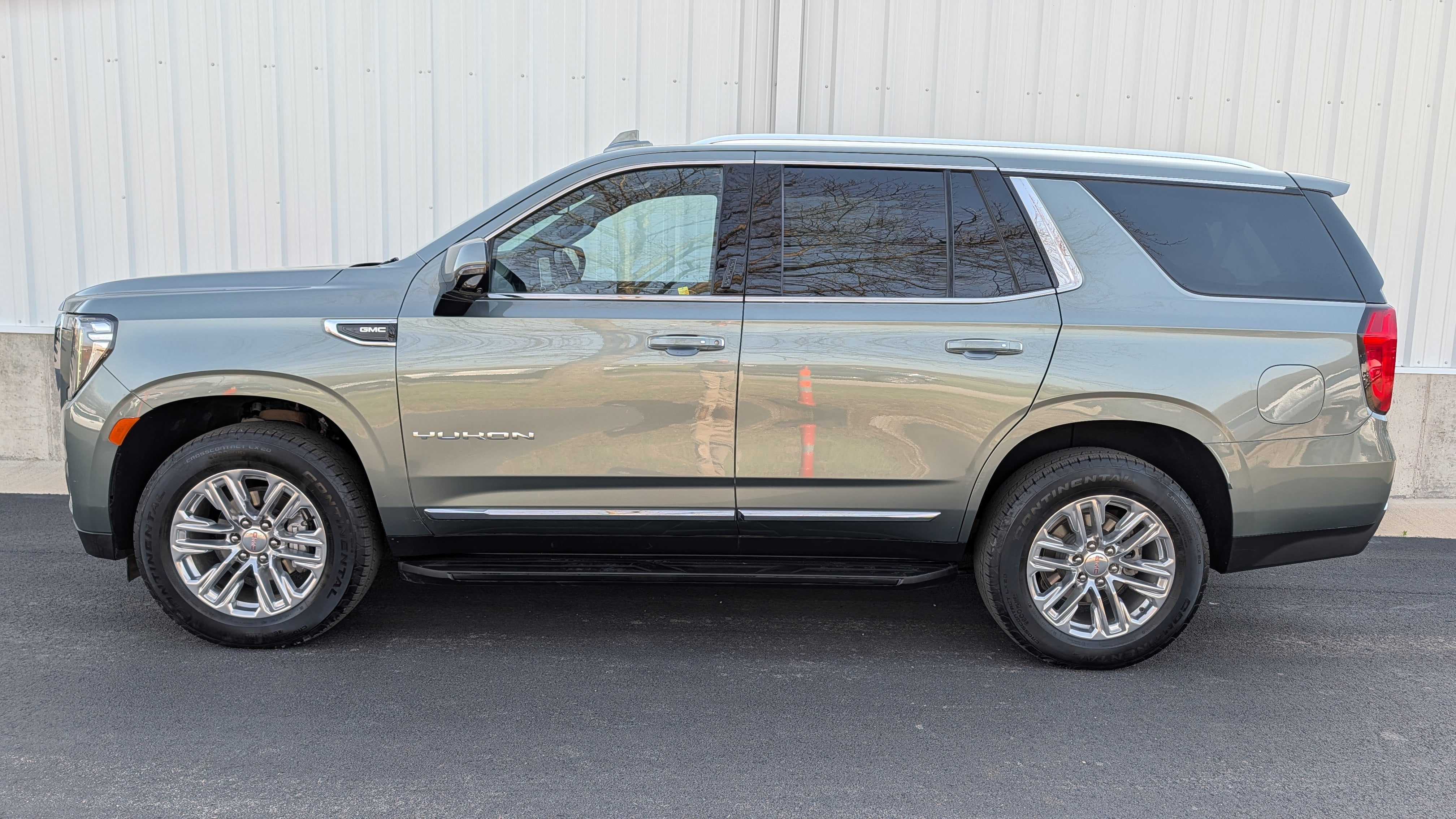 2024 GMC Yukon SLT
