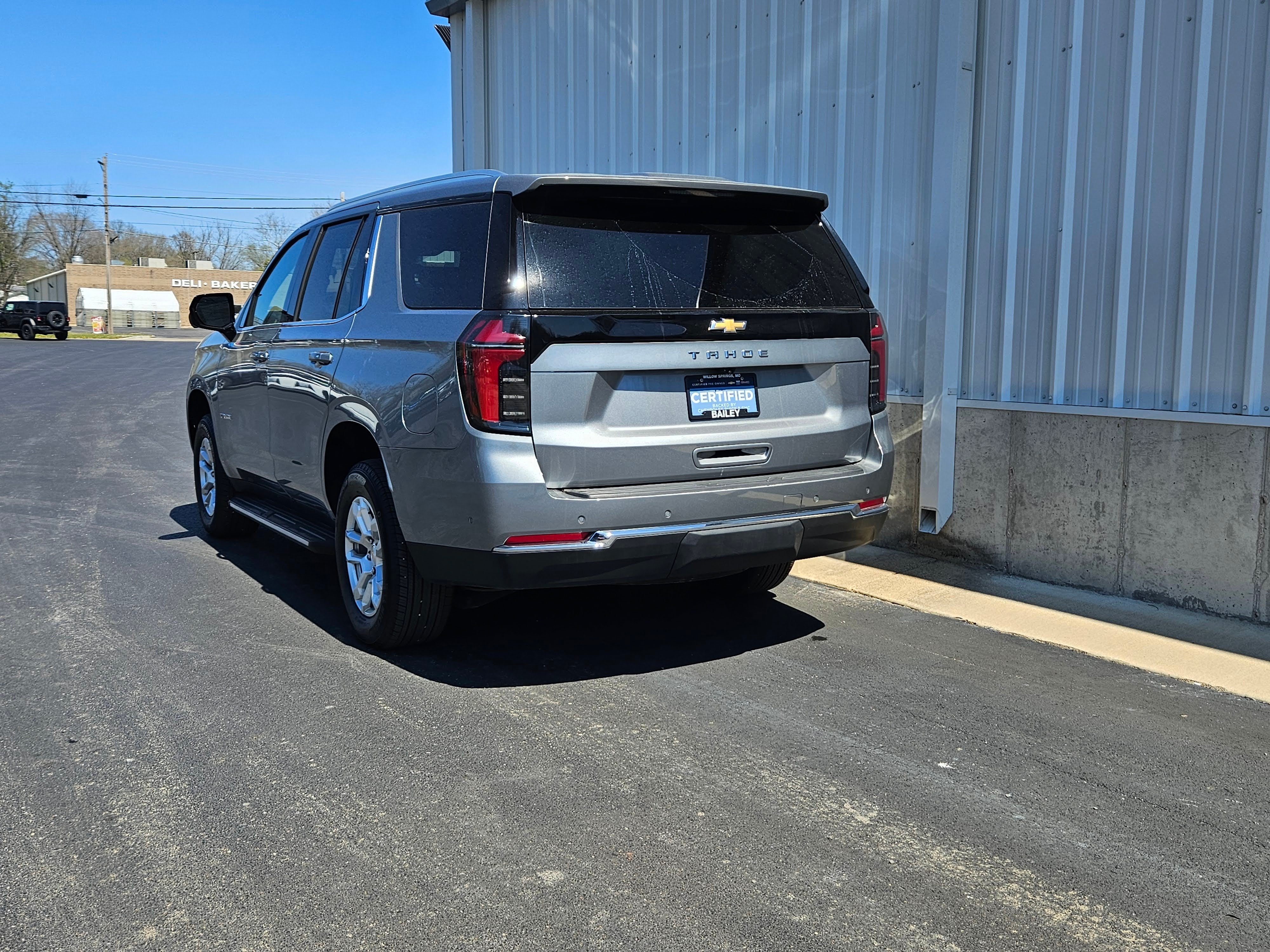 2025 Chevrolet Tahoe LS