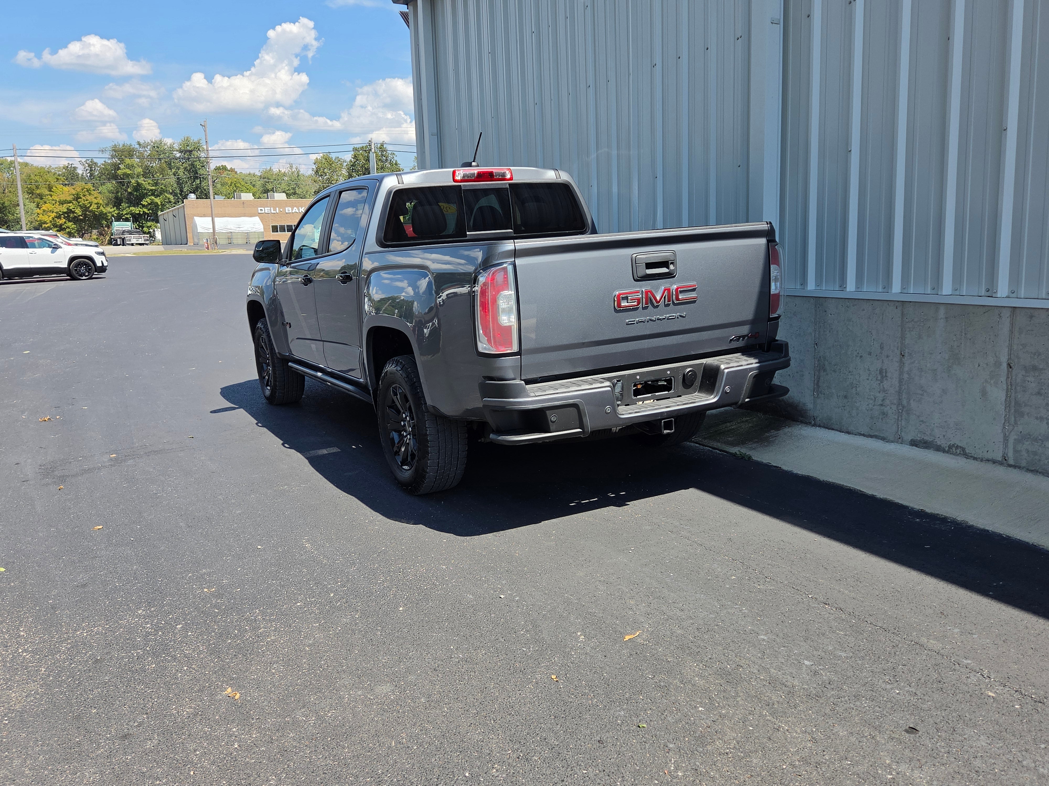 2022 GMC Canyon 4WD AT4 w/Leather