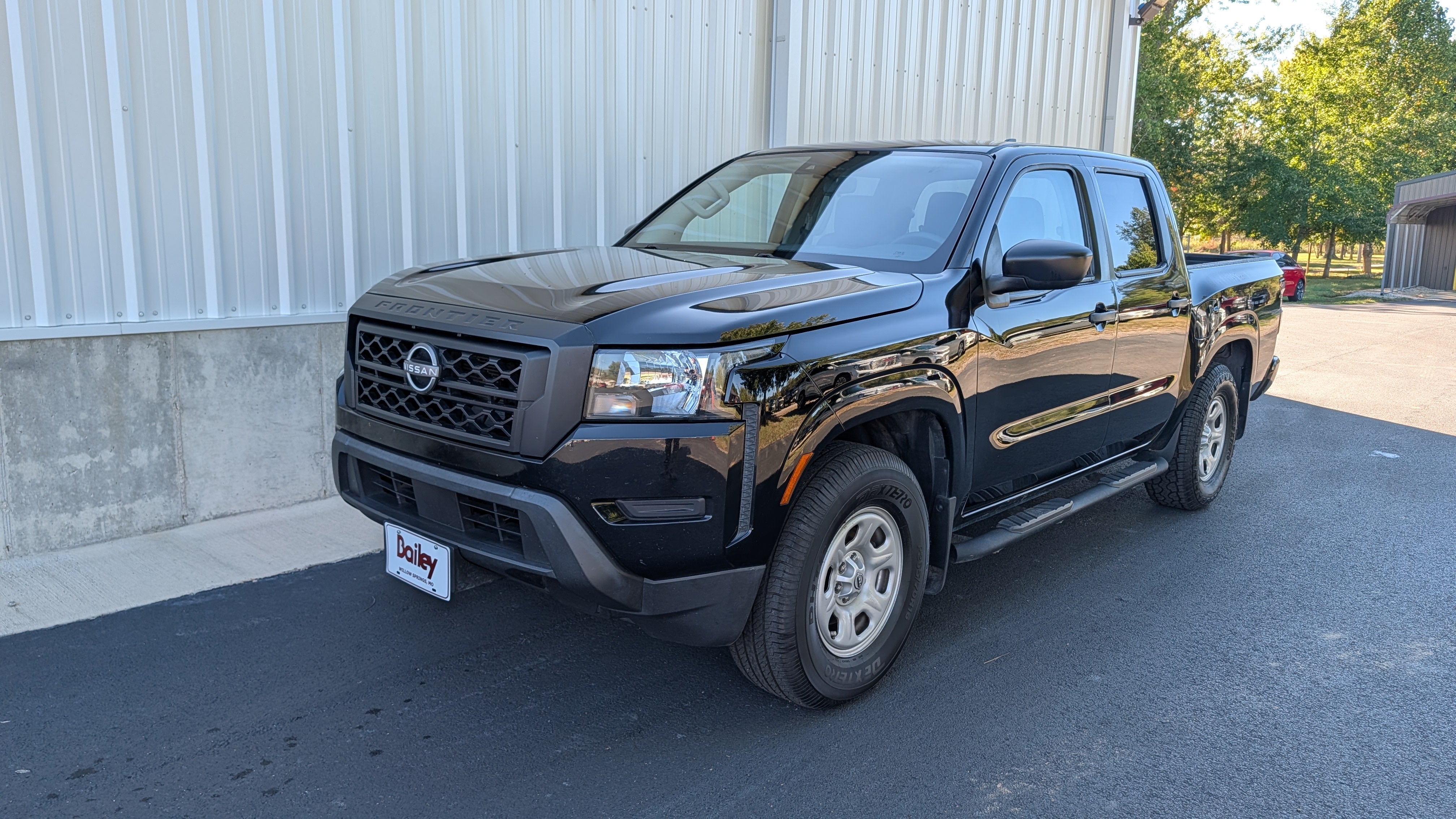 2022 Nissan Frontier S