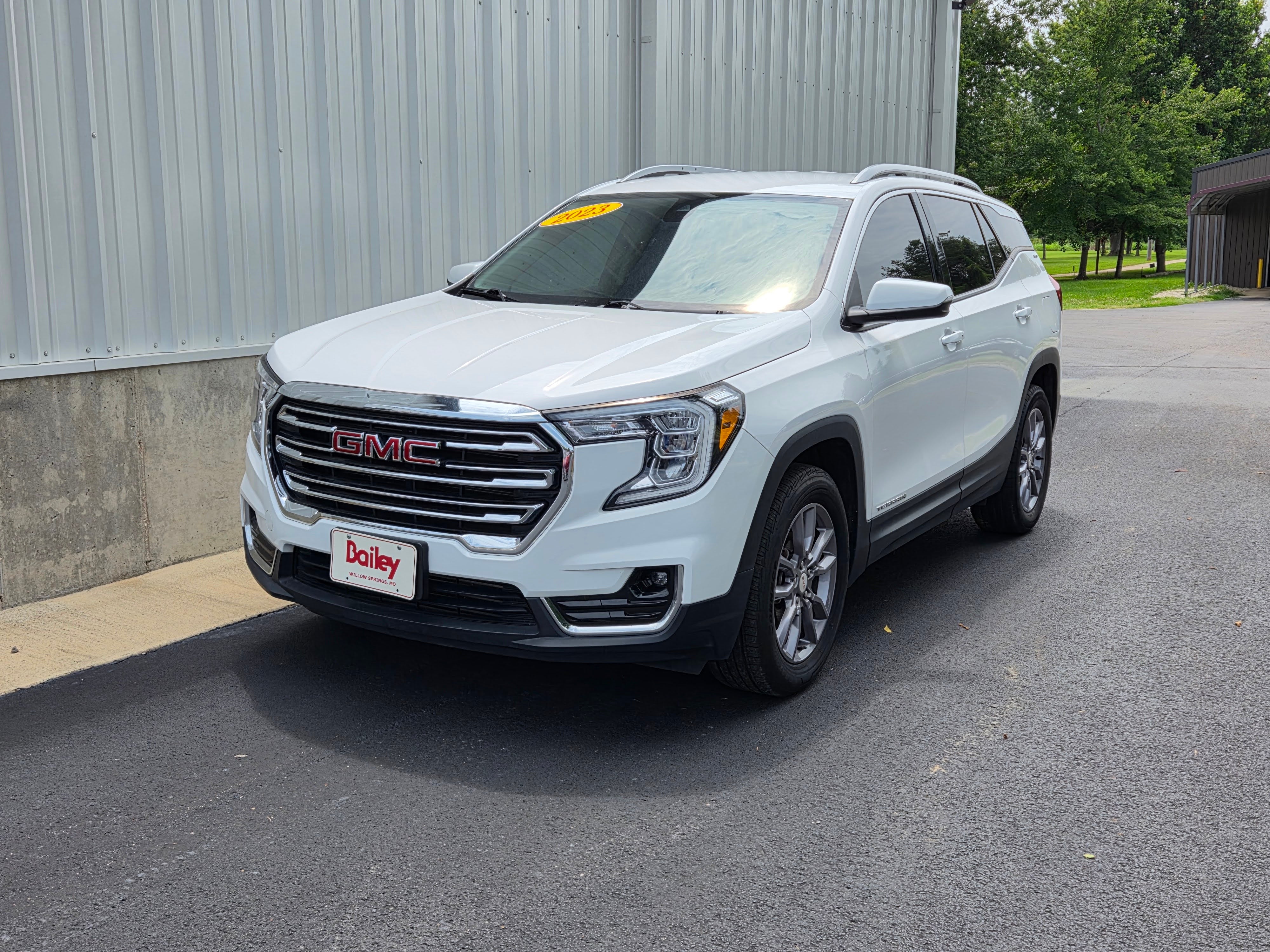 2023 GMC Terrain SLT